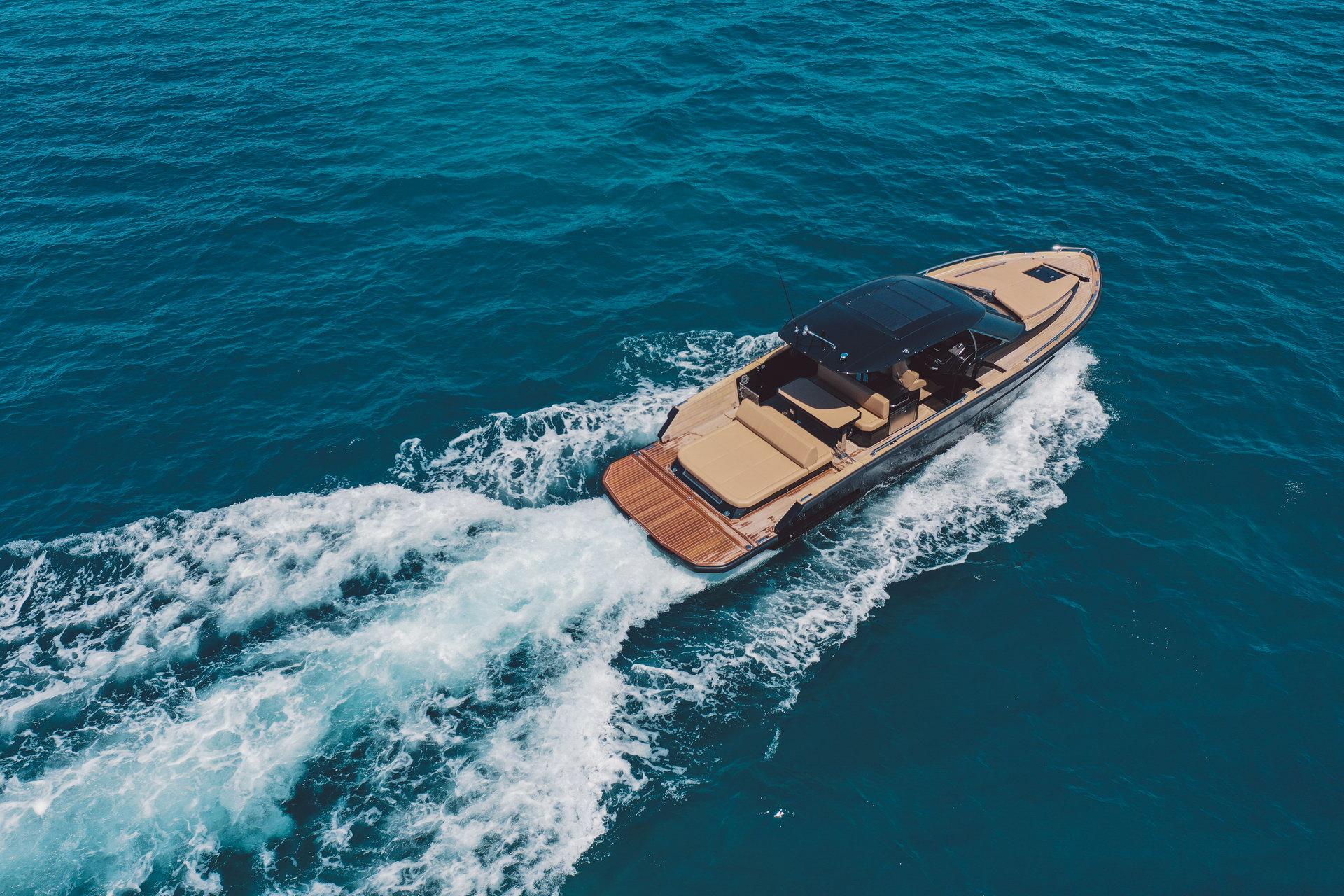 2025 Focus Forza 37 yacht cruising on open blue sea.