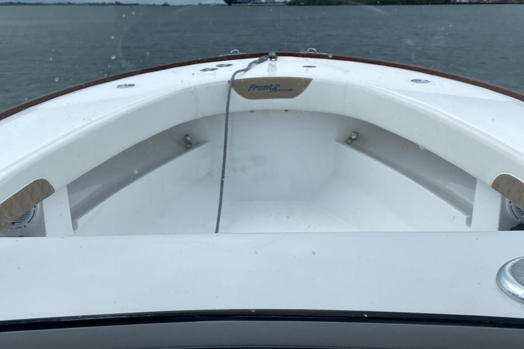 2024 Front Runner 26 Center Console