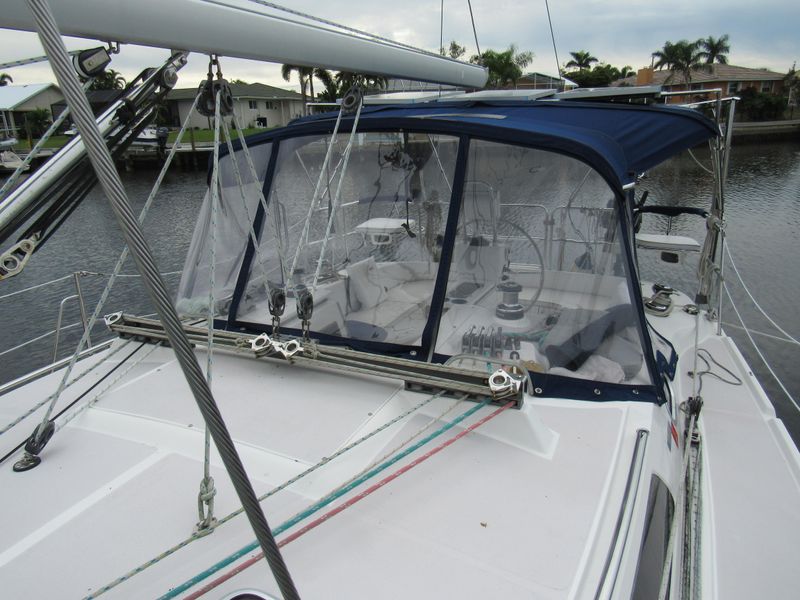 2004 Catalina 350