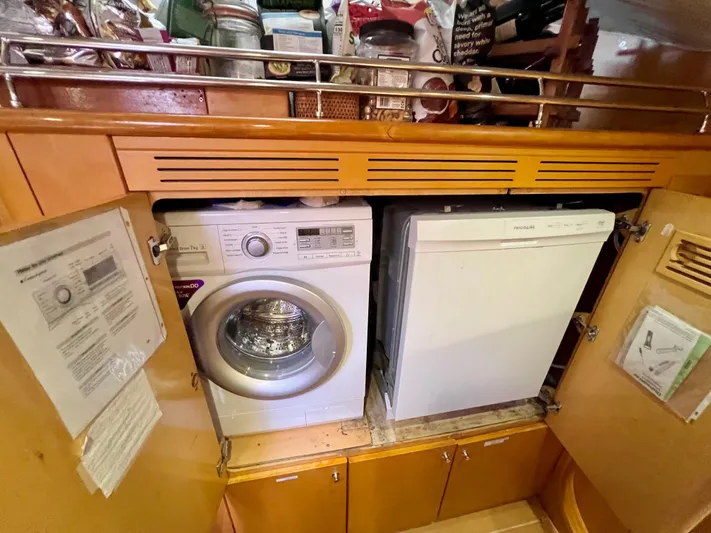 Kelea Yacht Photos Pics 