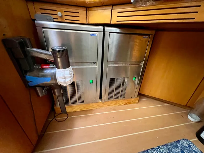 Kelea Yacht Photos Pics 