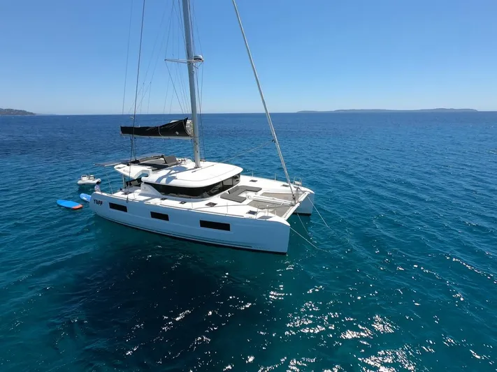 Yoff Yacht Photos Pics 