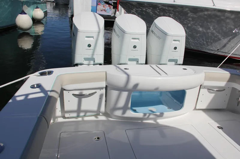  Yacht Photos Pics Mag Bay 43 boat stern with triple outboard engines, 2025 model.