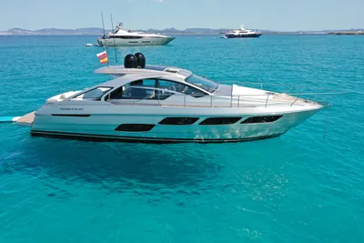 Pershing 5x