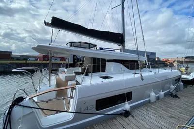 Lagoon 43