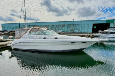 Sea Ray 330 Sundancer