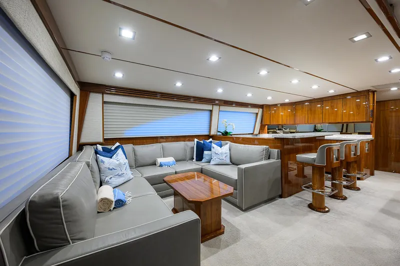 Bacchus Yacht Photos Pics Viking 72 Bacchus - Interior Salon