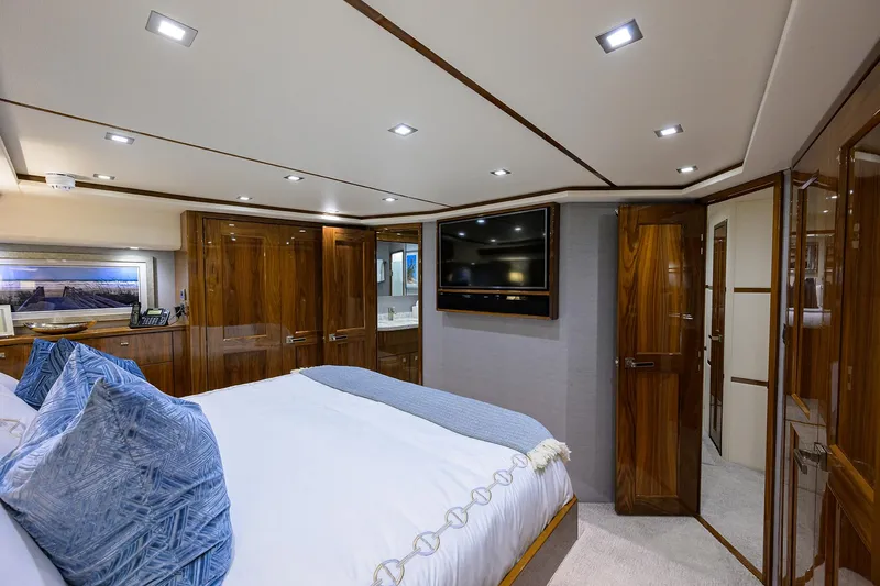 Bacchus Yacht Photos Pics 