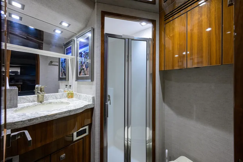 Bacchus Yacht Photos Pics Viking 72 Bacchus - Interior Crew Head