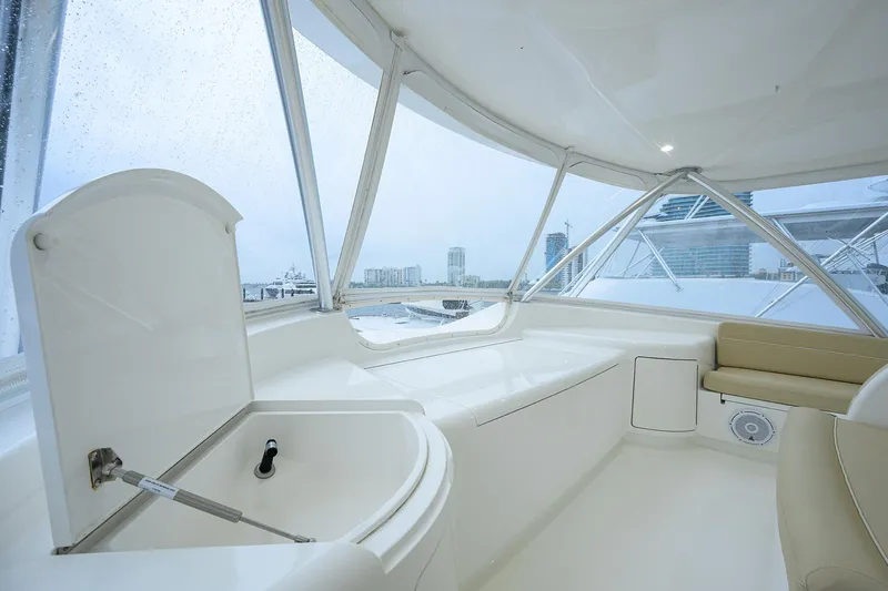 Bacchus Yacht Photos Pics Viking 72 Bacchus - Exterior Flybridge