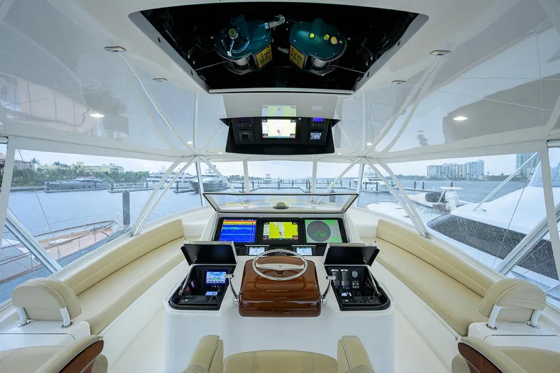 Bacchus Yacht Photos Pics Viking 72 Bacchus - Exterior Flybridge