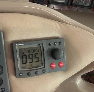 Some Like It Hott II Yacht Photos Pics Auto Helm