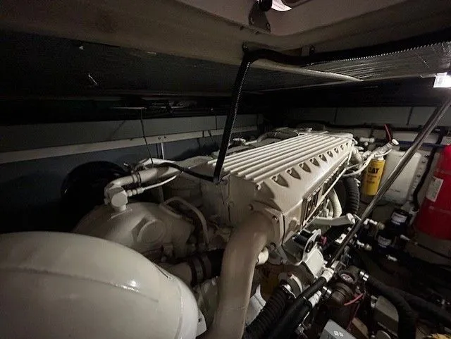 Some Like It Hott II Yacht Photos Pics Port Engine