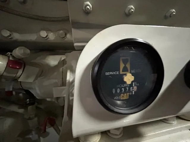 Some Like It Hott II Yacht Photos Pics Port Engine Hours