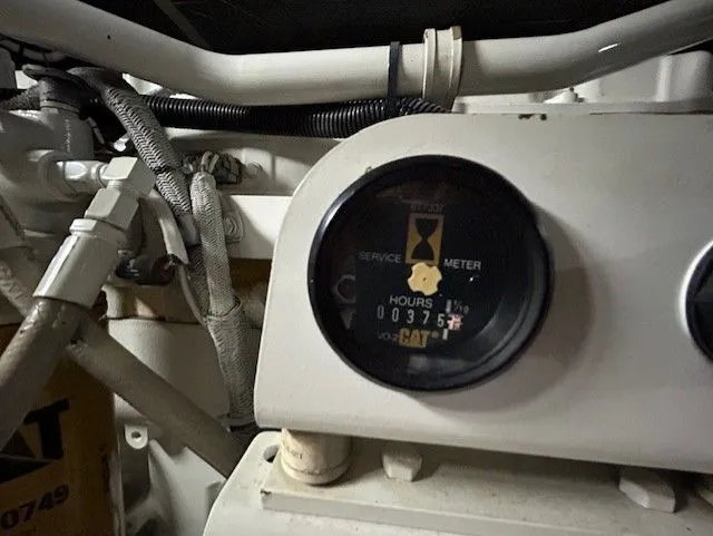 Some Like It Hott II Yacht Photos Pics Stb Engine Hours