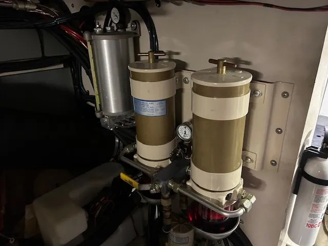 Some Like It Hott II Yacht Photos Pics Stb Fuel Filters