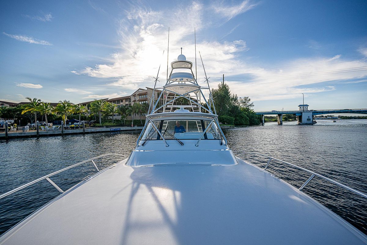 2023 Viking 54 