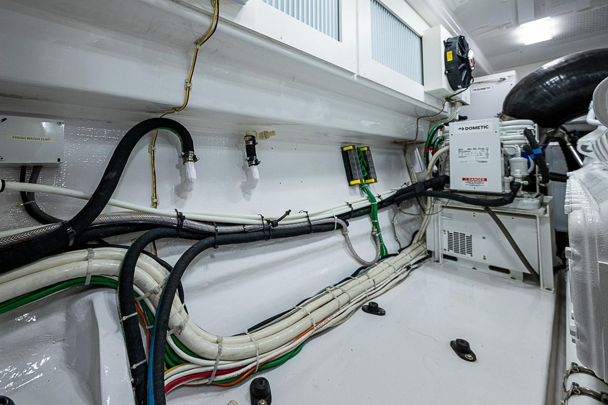 2023 Viking 54 