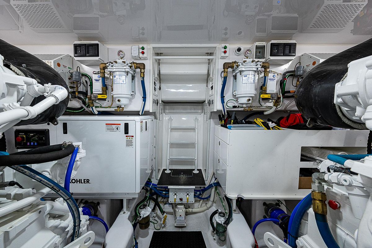 2023 Viking 54 