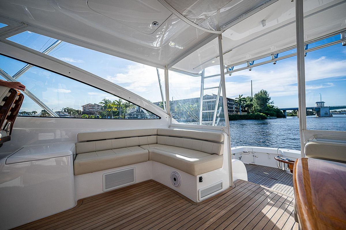 2023 Viking 54 