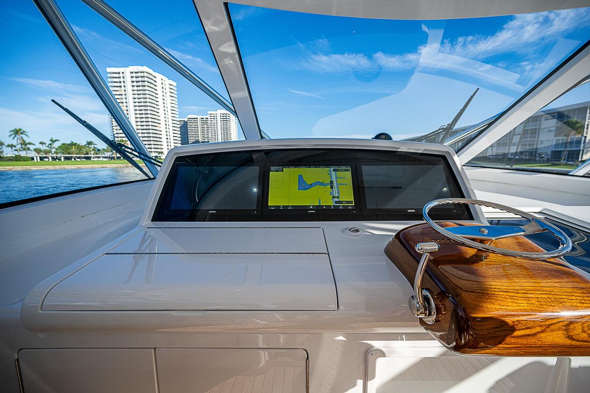 2023 Viking 54 