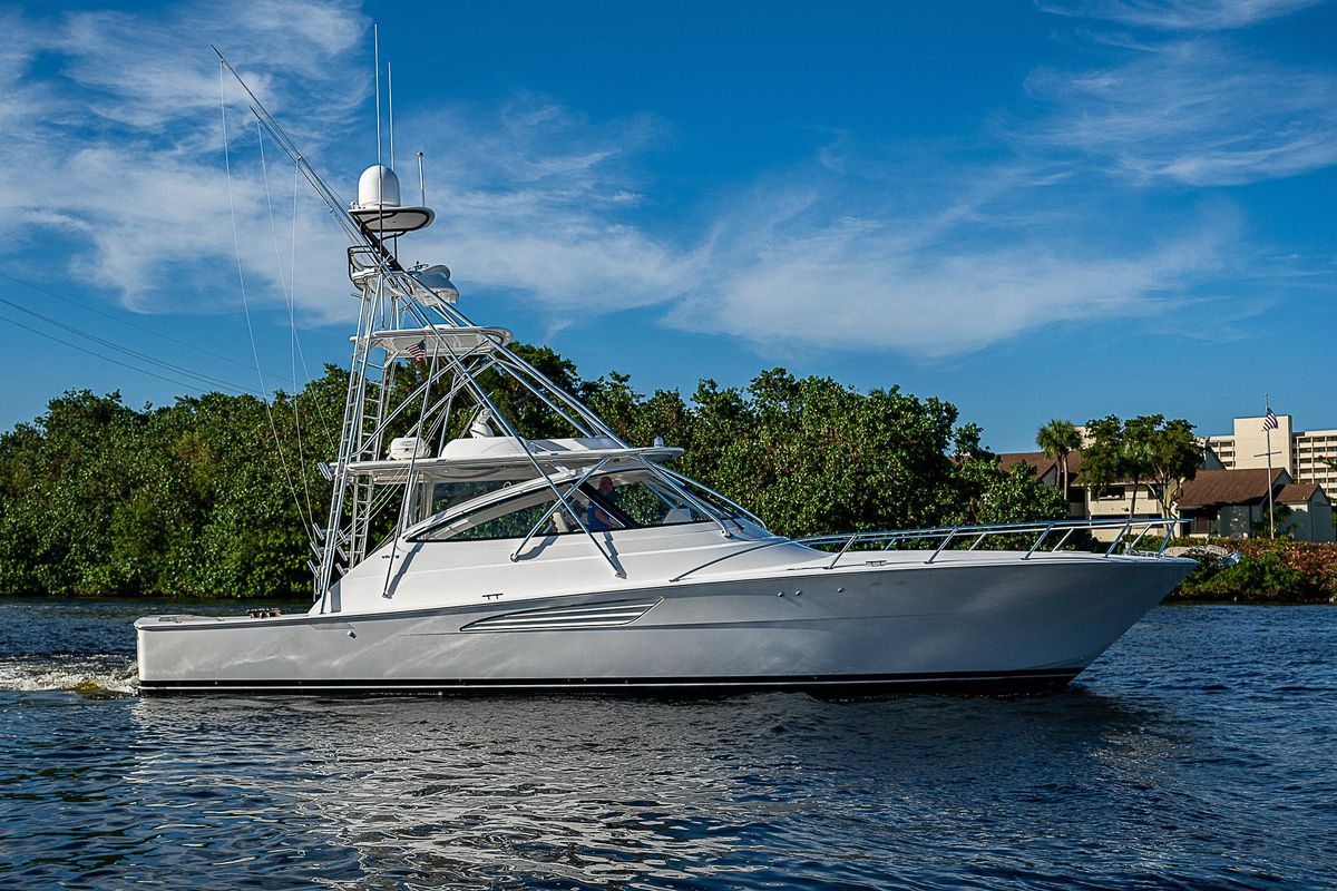 2023 Viking 54 