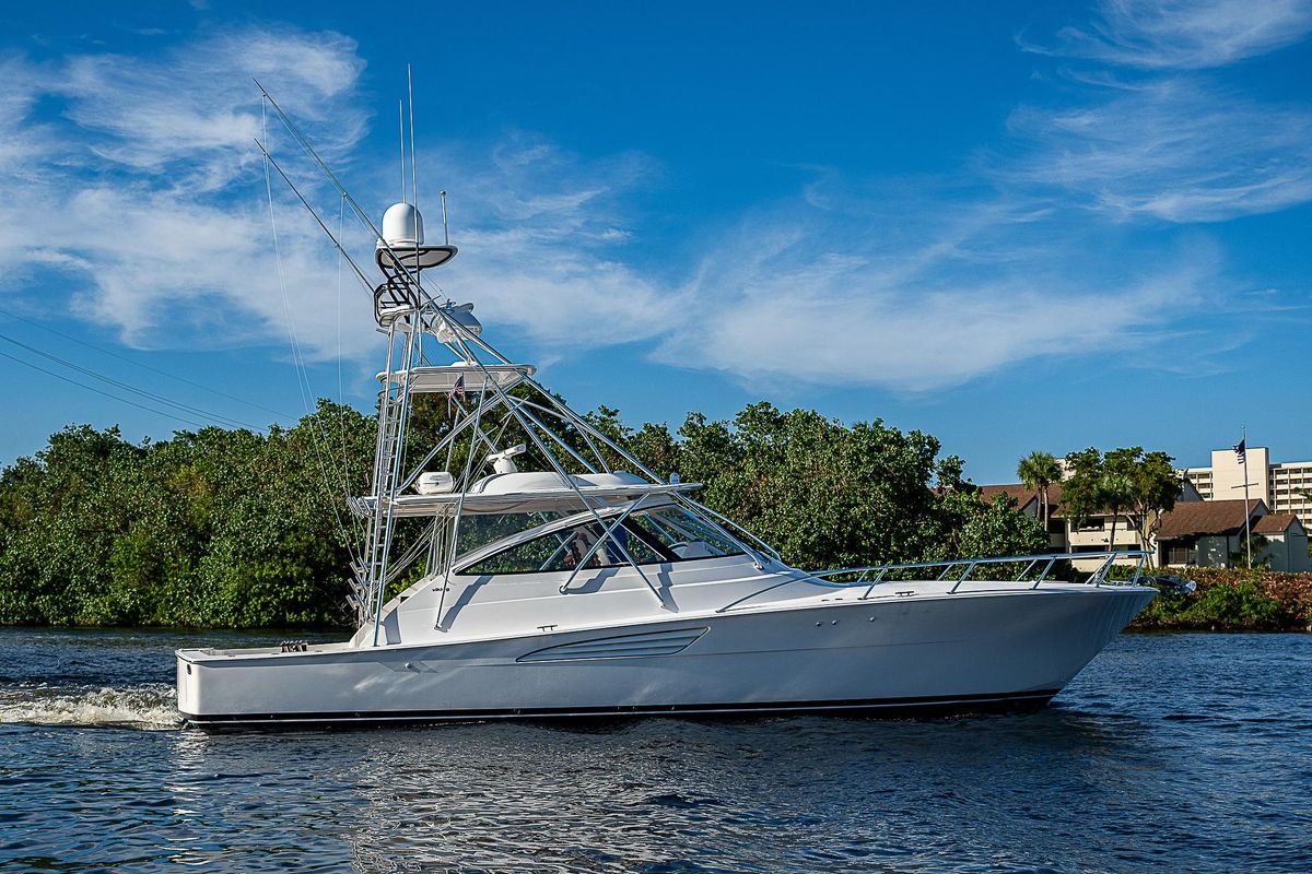 2023 Viking 54 