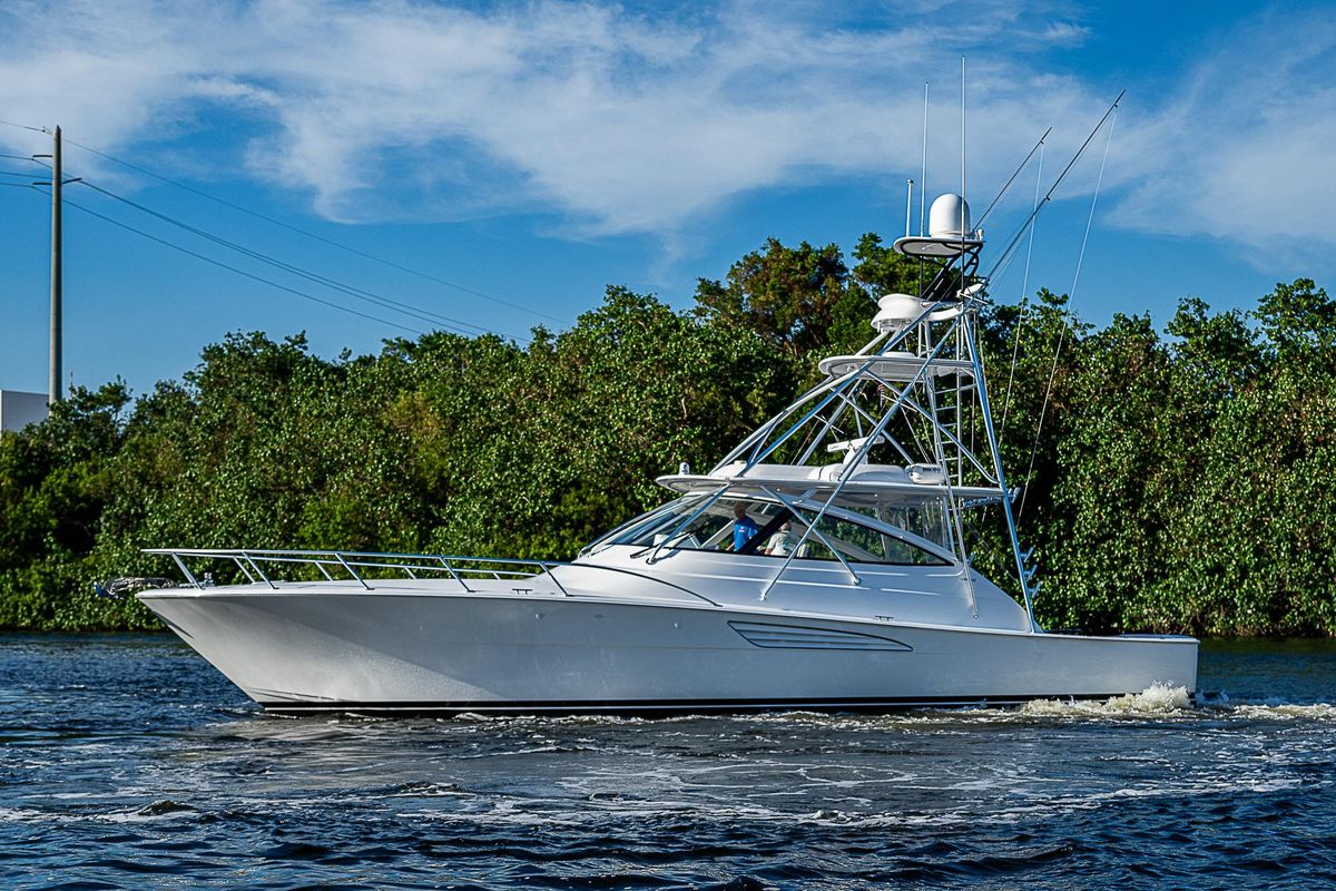 2023 Viking 54 
