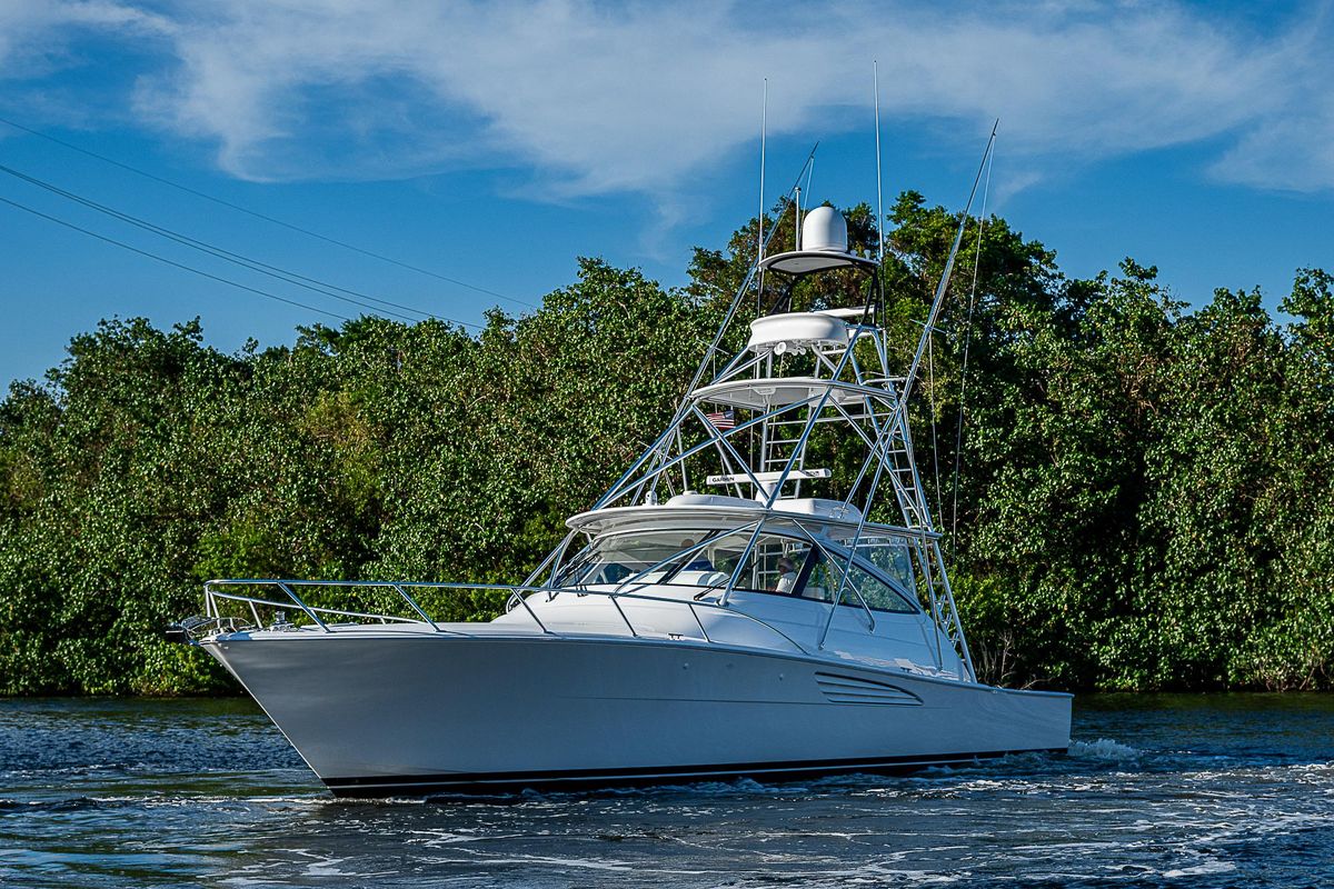 2023 Viking 54 