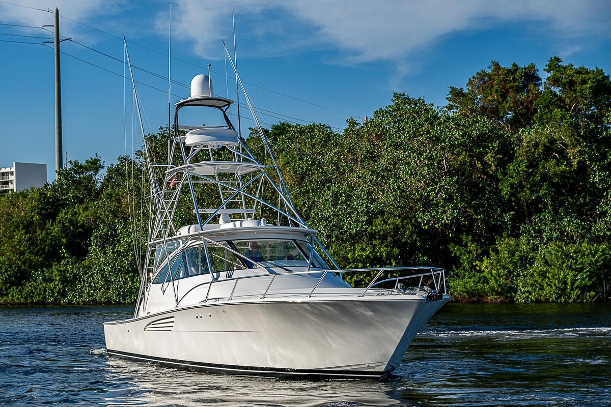 2023 Viking 54 