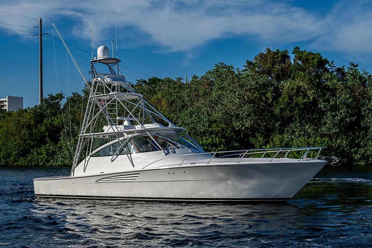 2023 Viking 54 