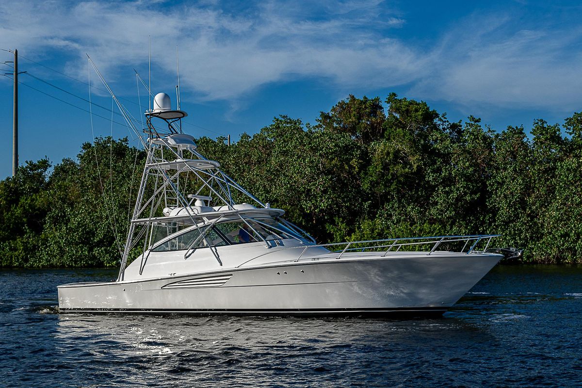 2023 Viking 54 