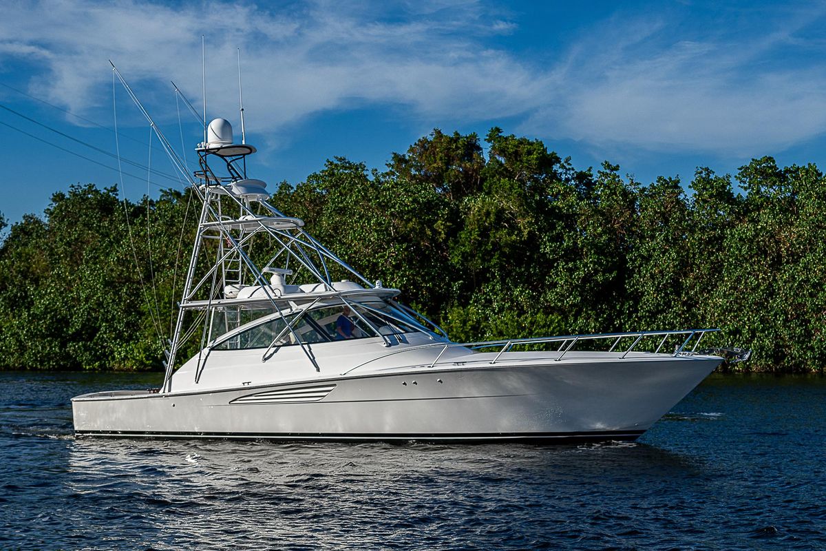 2023 Viking 54 