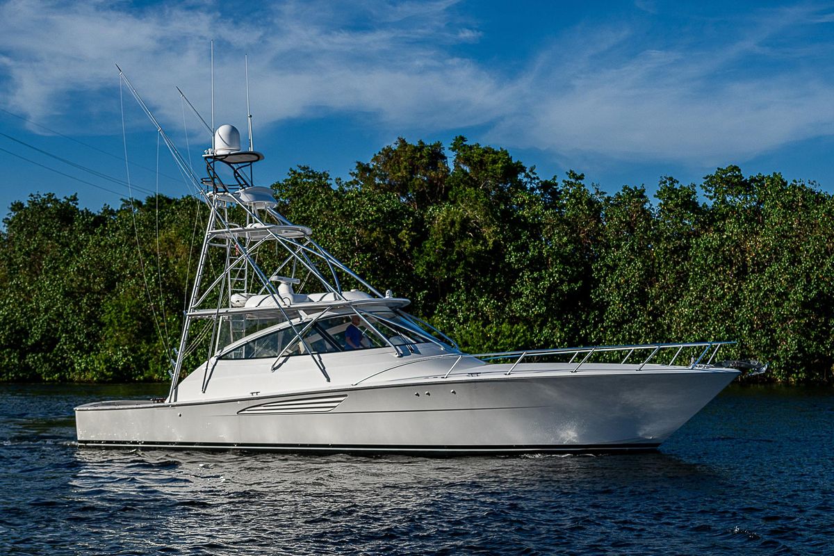 2023 Viking 54 
