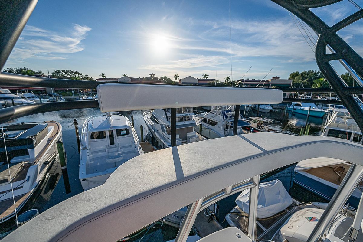 2023 Viking 54 