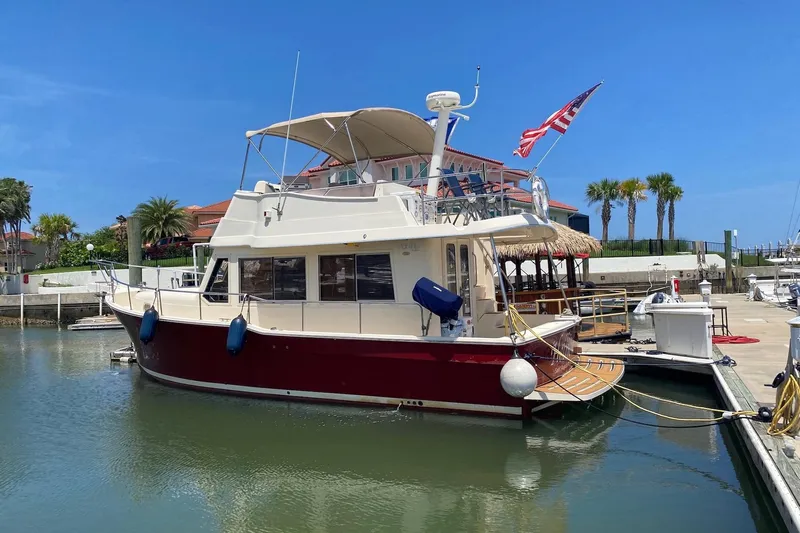 Hellion Yacht Photos Pics 2005 Mainship 34 Hellion