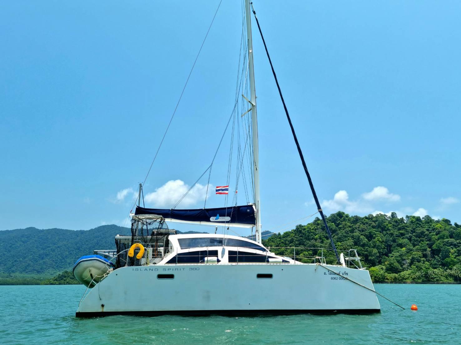 island spirit 380 catamaran for sale