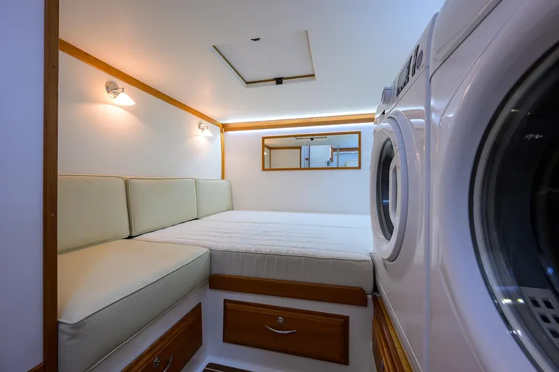 Bella Yacht Photos Pics 