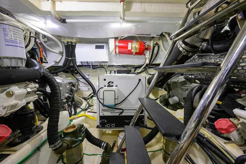 Bella Yacht Photos Pics 