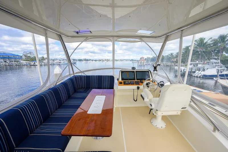 Bella Yacht Photos Pics 