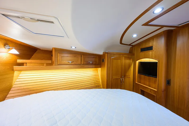 Bella Yacht Photos Pics 