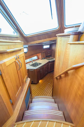 Bella Yacht Photos Pics 