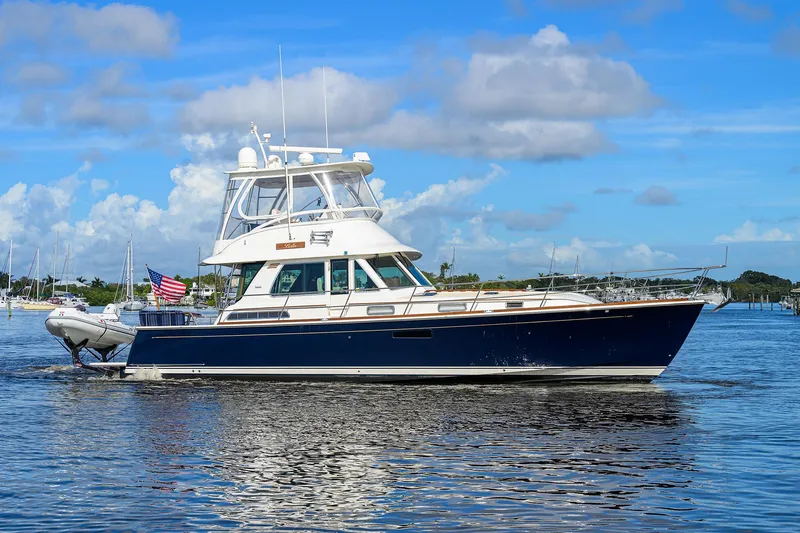 Bella Yacht Photos Pics 