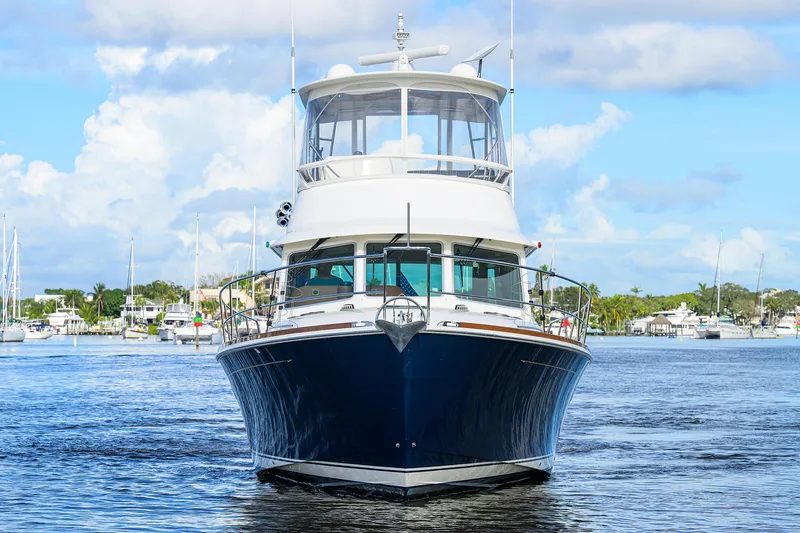 Bella Yacht Photos Pics 