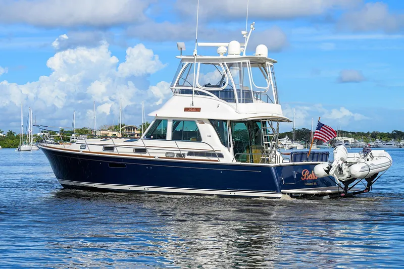 Bella Yacht Photos Pics 