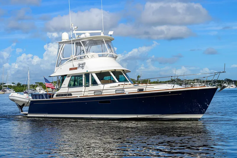 Bella Yacht Photos Pics 