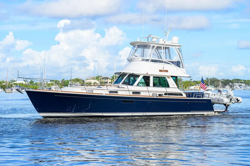 Bella Yacht Photos Pics 