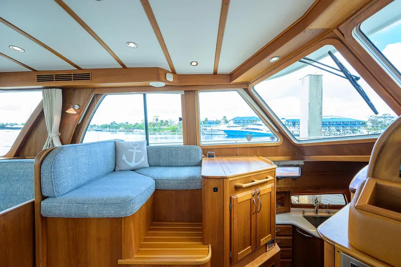 Bella Yacht Photos Pics 