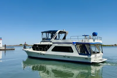 Bluewater 51 Coastal Crusier