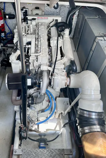 Be Knotty Yacht Photos Pics 